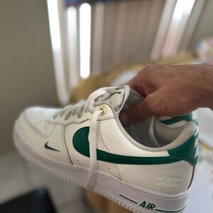 Nike Air Force 1 40th Anniversary edition White and Green Shoes 9.5 men’s